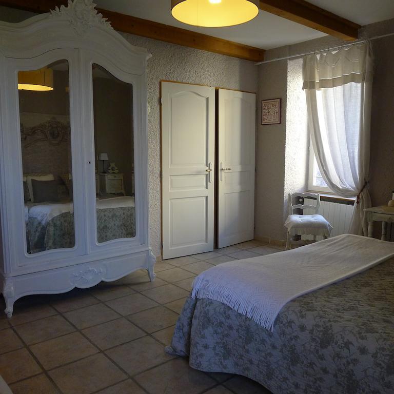 Hotel Domaine De La Manse Villeneuve-de-Berg Zimmer foto